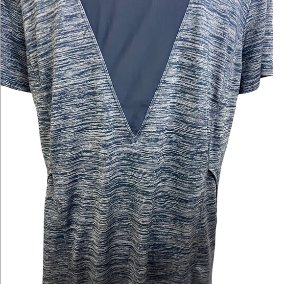 Athleta Womens athletic split side mesh back short sleeve top size medium - Picture 9 of 13